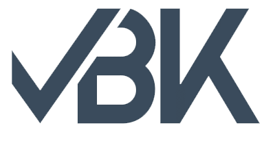 Dunkelblaue, stilisierte "VBK"-Buchstaben mit Haken im "B" auf hellgrauem Hintergrund; Logo der Lkm GmbH Rechtsanwälte & Steuerberater.